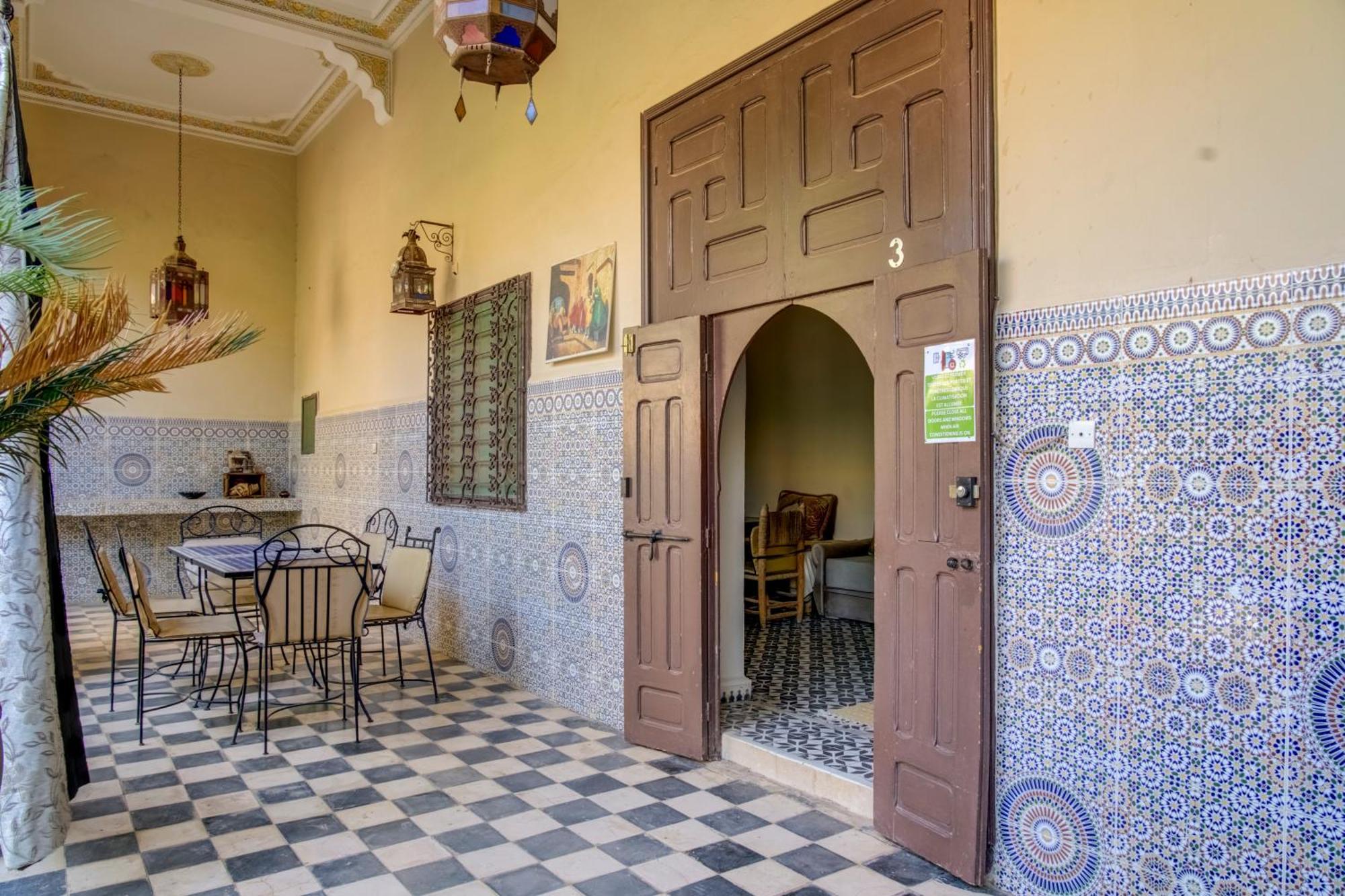 Riad Elaissi 타라우단트 외부 사진